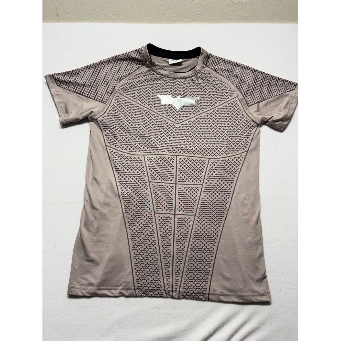 YoungLA Batman Superhero Compression Shirt Tan Black Armor Print Mens XL Gym Tee gallery