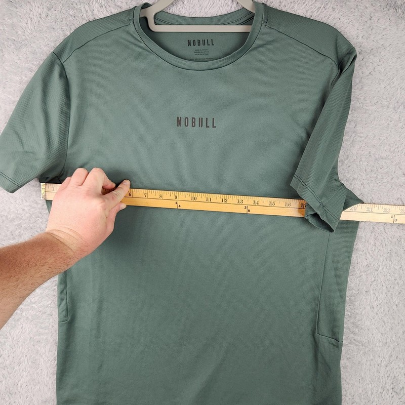 NOBULL Shirt Mens Medium Green Athletic Training Performance Preppy Lightweight gallery