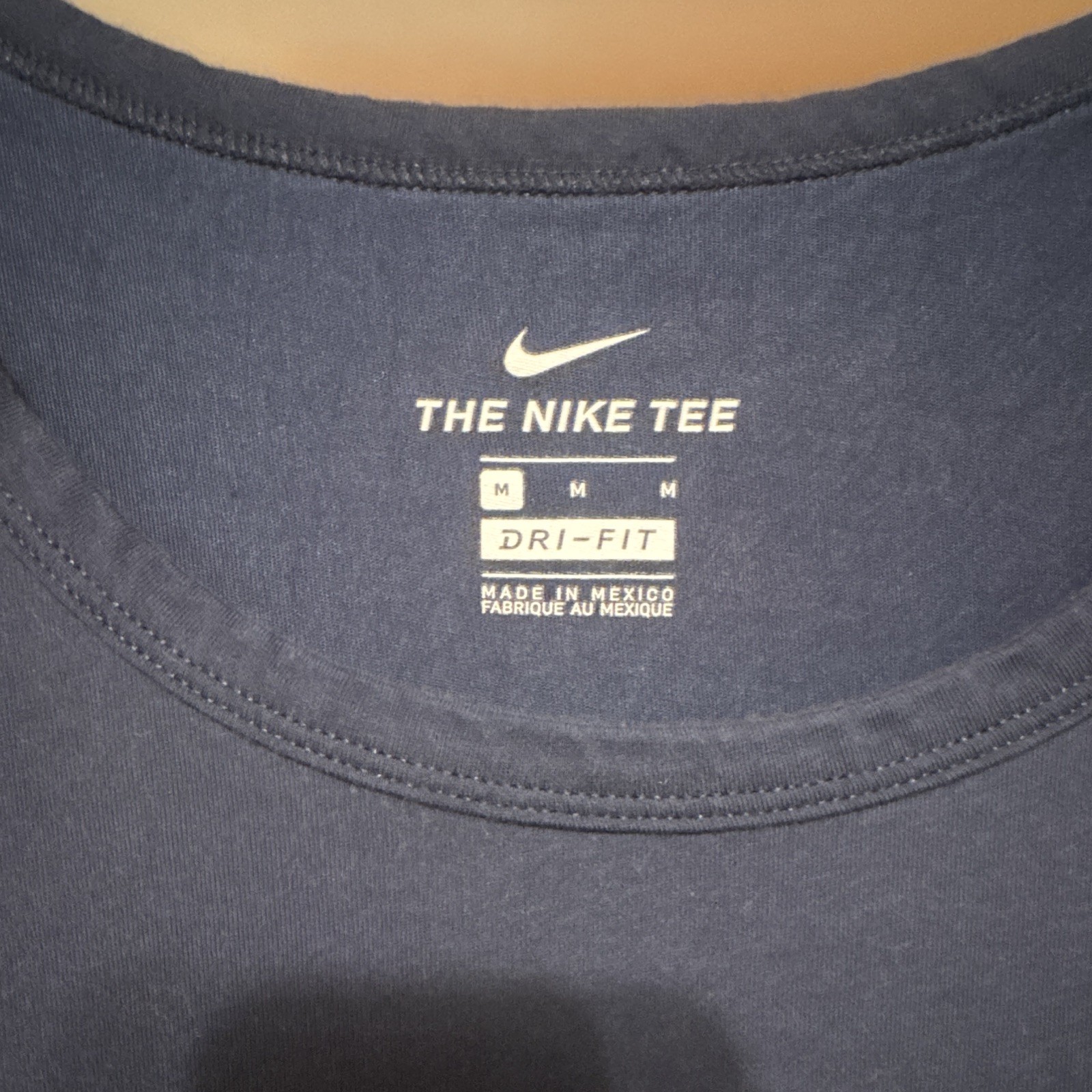 Nike Men's M Blue Dri-FIT Polyester Crew Neck Sleeveless USA Graphic Tank gallery