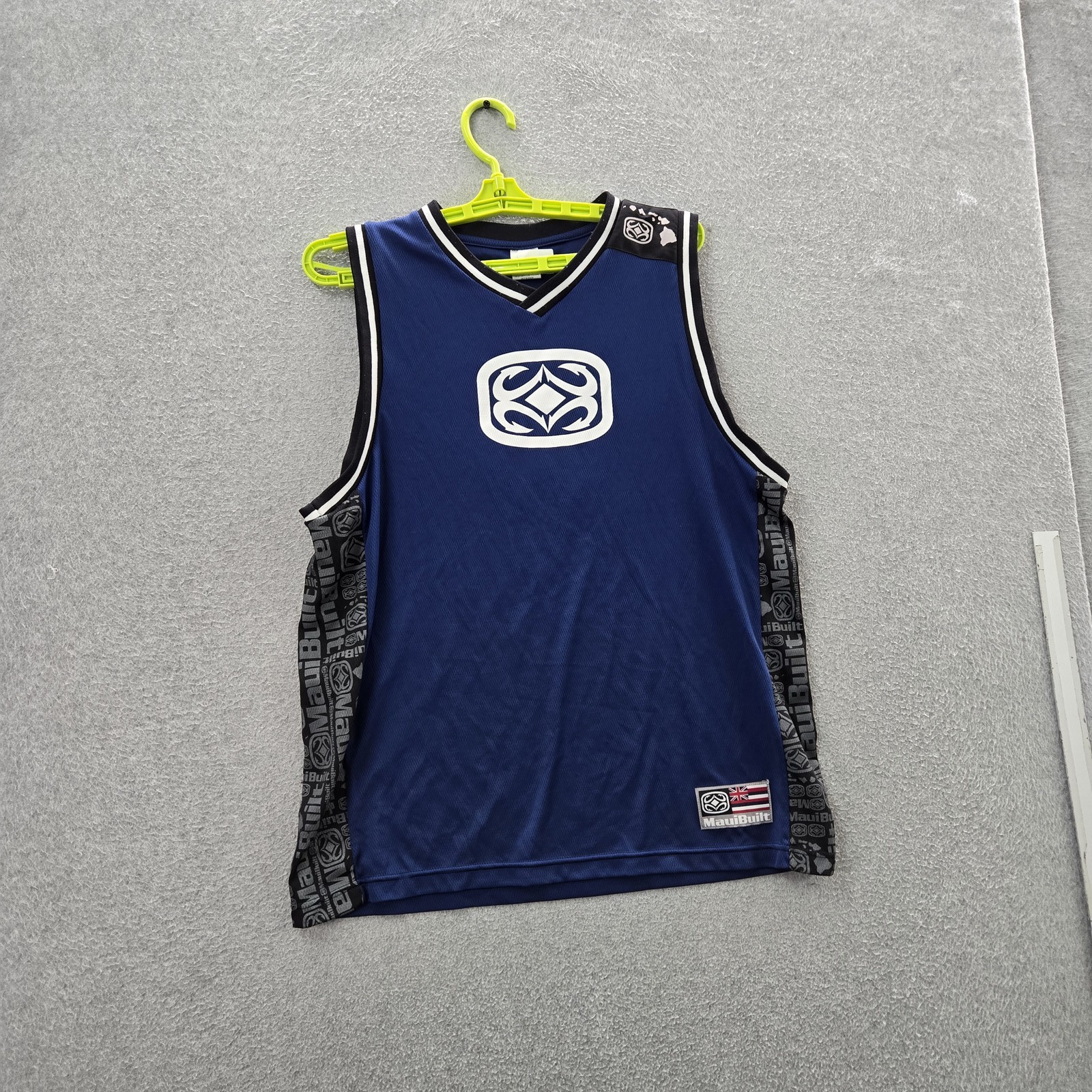 VINTAGE Maui Built Men Tank Top M Blue Graphic Tribal Logo Activewear Sleeveless gallery