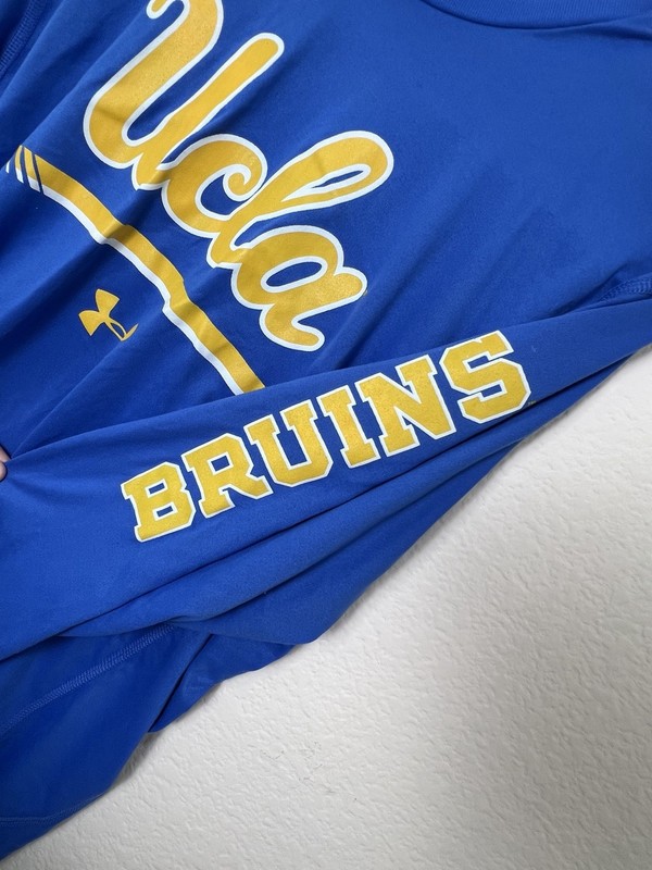 #E109 UCLA Bruins Under Armour Loose Long Sleeve Pullover Mens Size Medium gallery