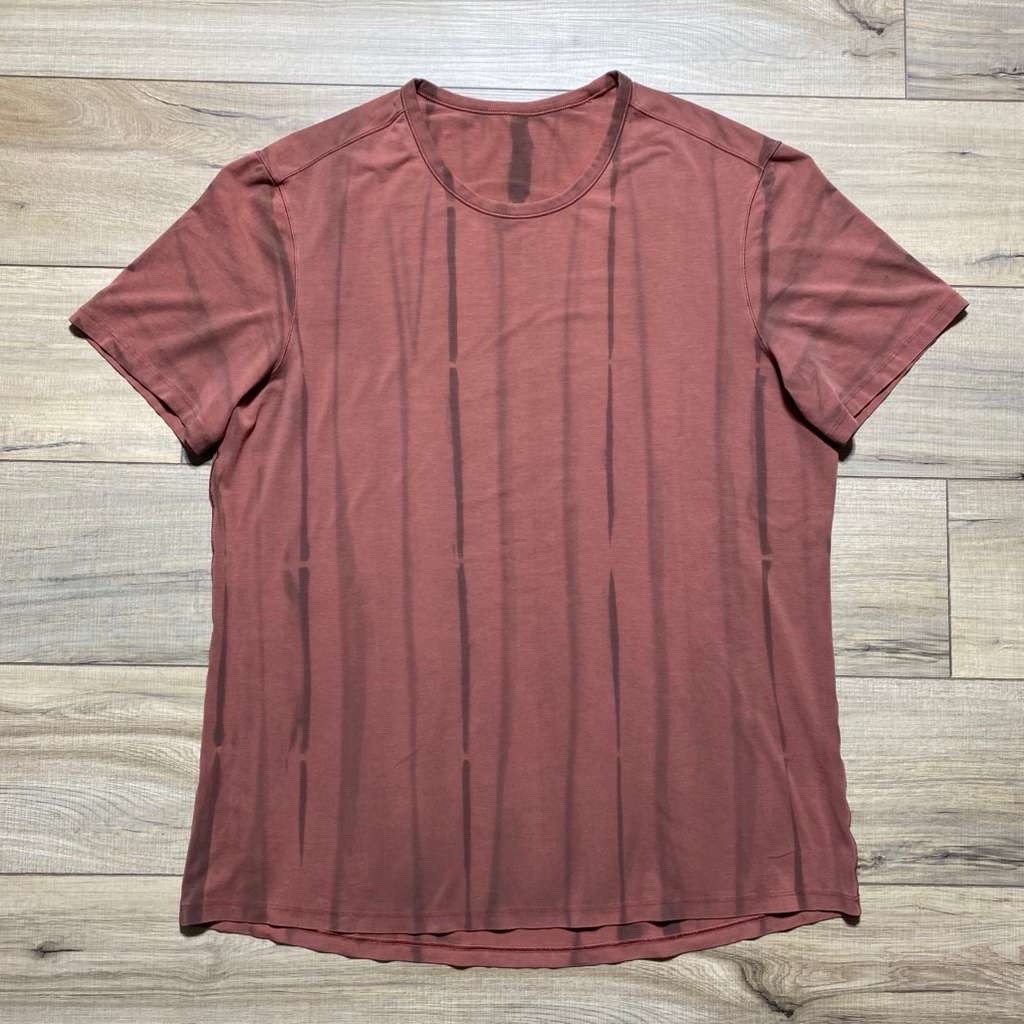 Lululemon Mens 5 Year Basic Tee In Vertical Spray Tie Dye Brown gallery