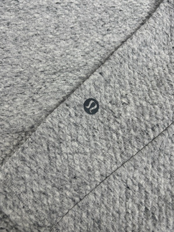 Lululemon At Ease 1/2 Half Zip Pullover Mens Large Light Gray Textured LM3DLUS gallery