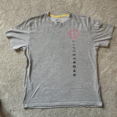 Nike Dri-FIT Men’s size XL Livestrong Gray Athletic T-Shirt