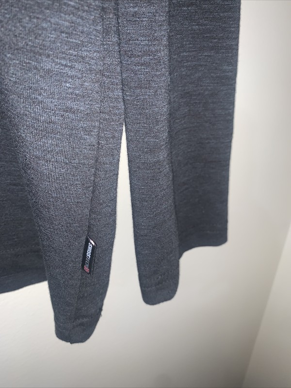 Swiss Tech Sweater Men’s Extra Large Charcoal Sweatshirt Quarter Zip Pullover gallery