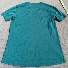 Lululemon metal vent tech shirt men’s Size medium