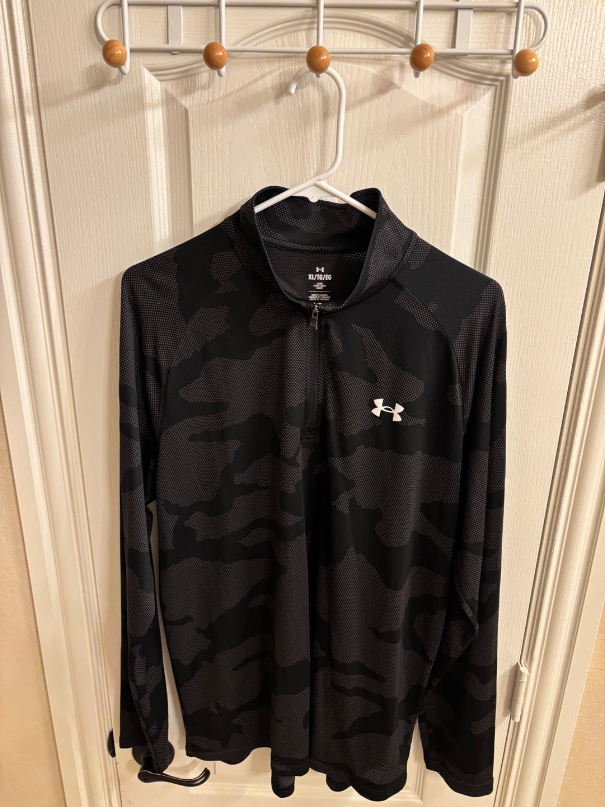 Mens Under Armour Quarter Zip Pullover in Black/Charcoal Camouflage Pattern XL gallery