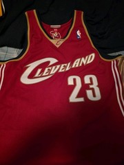 MITCHELL & NESS NBA AUTHENTIC ROAD JERSEY CLEVELAND CAVALIERS 03 LEBRON JAMES
