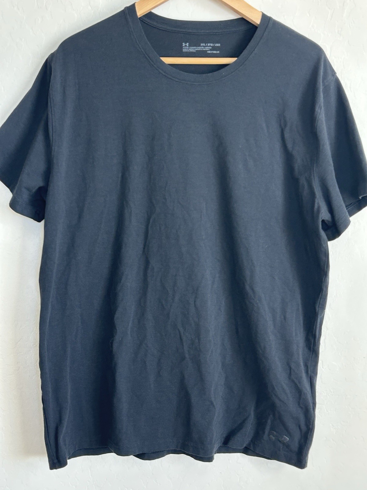 Under Armour Shirt Men’s Black Large Short Sleeve Pull Over Performance Fitted gallery