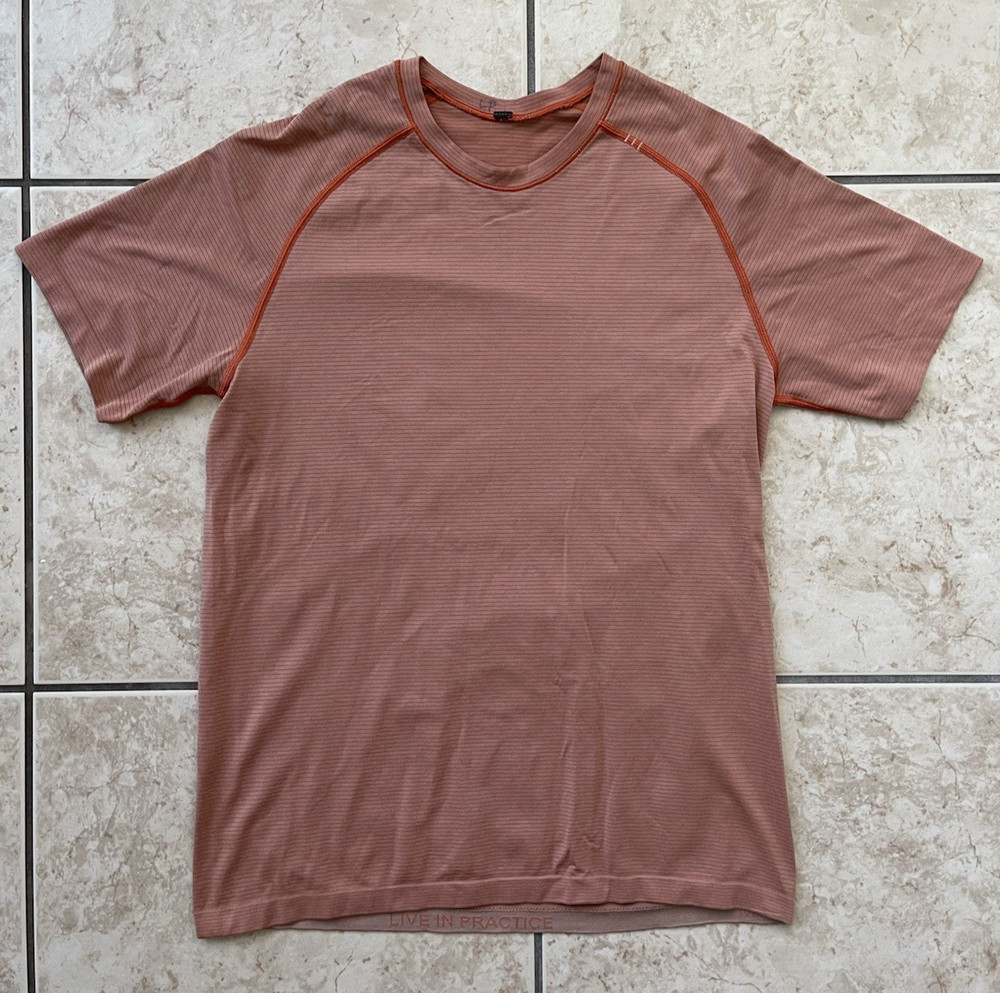 Lululemon Metal Vent Tech Men’s Short Sleeve Orange Medium Running Gym Exercise