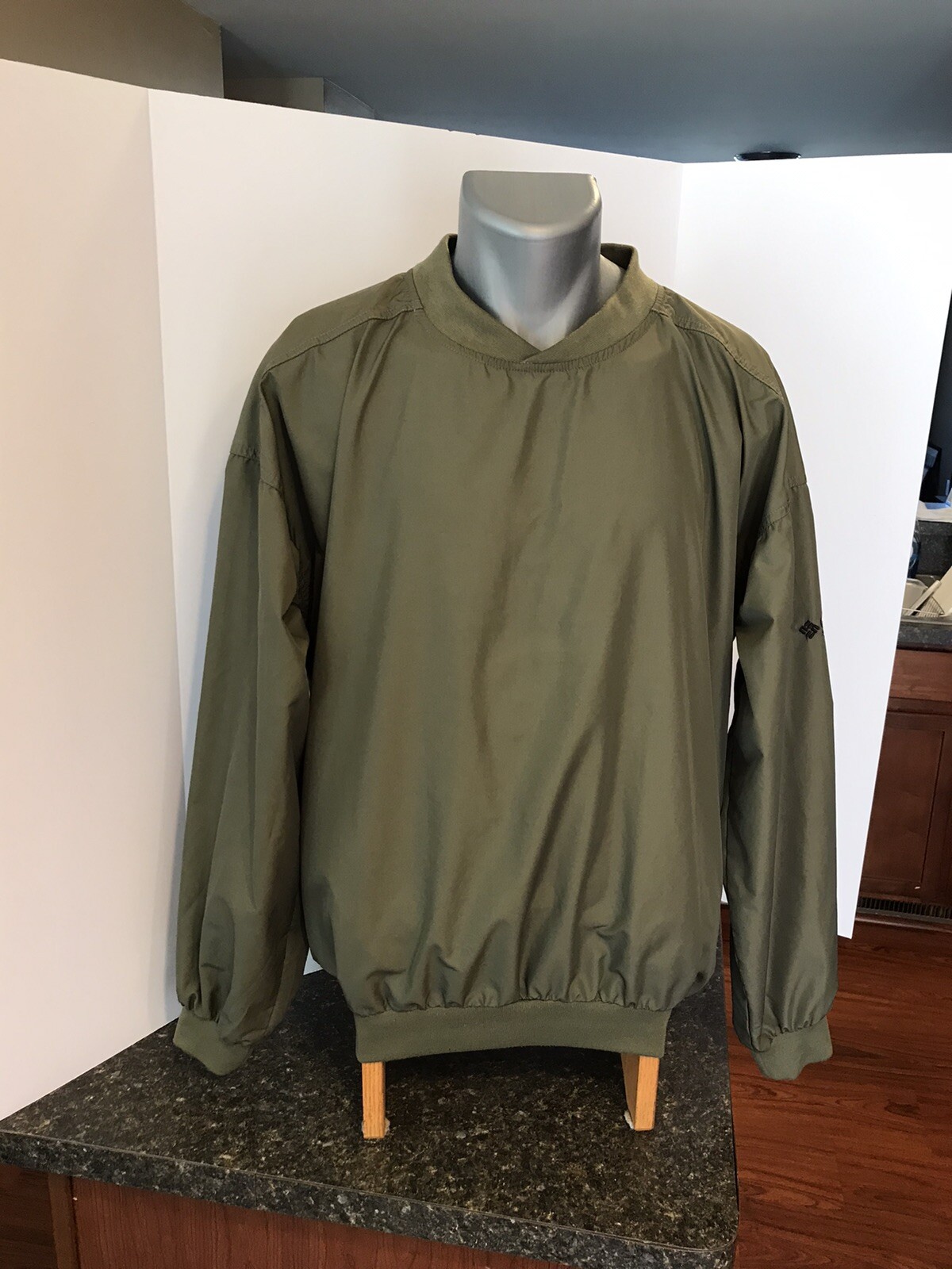 Columbia Sportswear Men’s LS Pullover L Olive Drab Polyester - Side Zip Pockets gallery