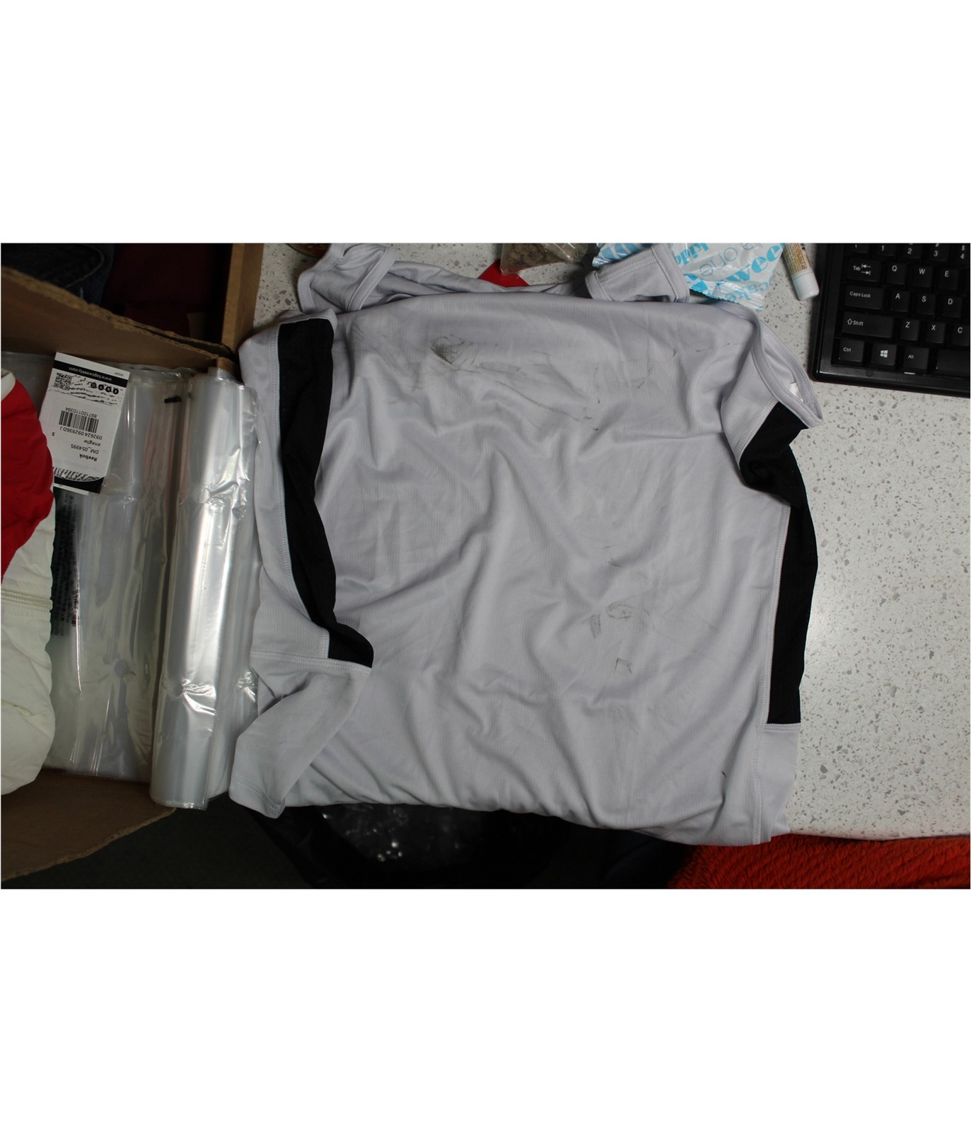 Reebok Mens Essentials Muscle Tank Top, porcel, M gallery