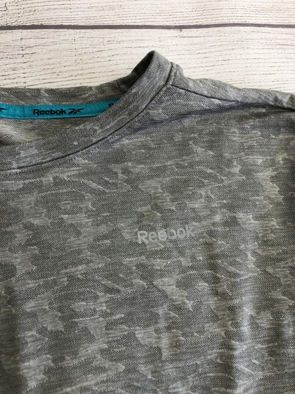 Reebok Shirt Mens XL Gray Short Sleeve Camo Speedwick Athletic Performance Top gallery