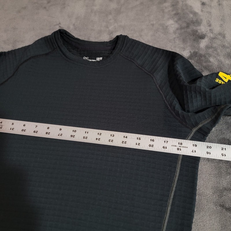 Under Armour Shirt Men Large Black Base 4.0 Fitted HeatGear Thermal Athleisure gallery