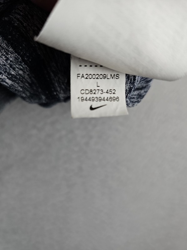 Nike Element 1/2 Zip Running Pullover Men' Large Gray Reflective Thumb Holes gallery