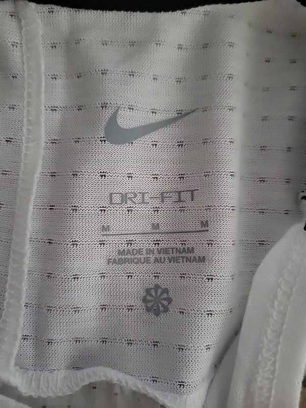 Nike DRI-FIT Trail Solar Chase Short-Sleeve Running Top DV9305-121 size Medium gallery