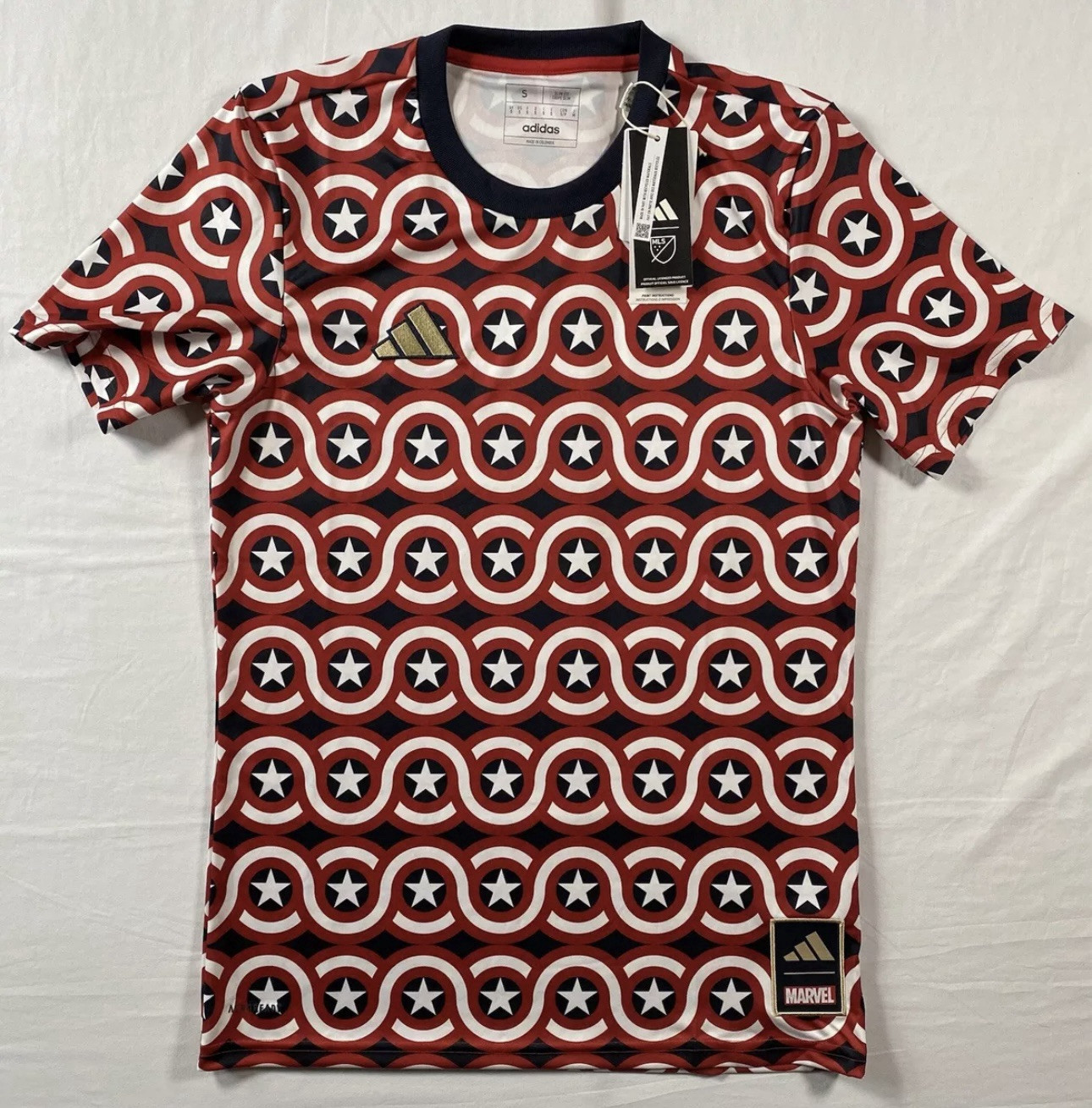 ADIDAS x MARVEL Captain America MLS Soccer Jersey Men’s Sz XL HT3237 $70 New gallery
