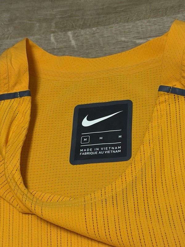 Size Medium Men's Nike Sportswear Tech Pack Running Singlet Orange BV5665-886 gallery