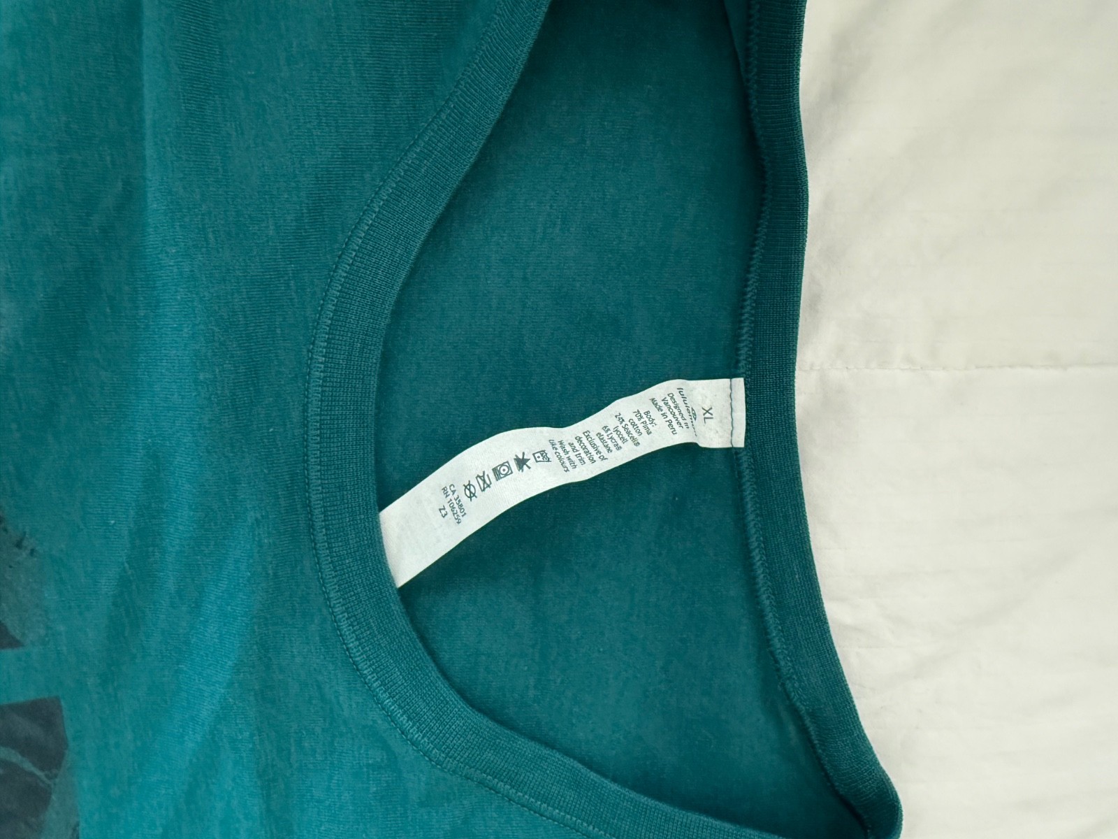 Lululemon Men's Green and Blue T-shirt gallery