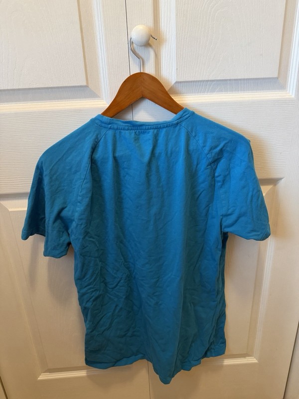 Gymshark Apollo T-Shirt (L) and Retro T-Shirt gallery