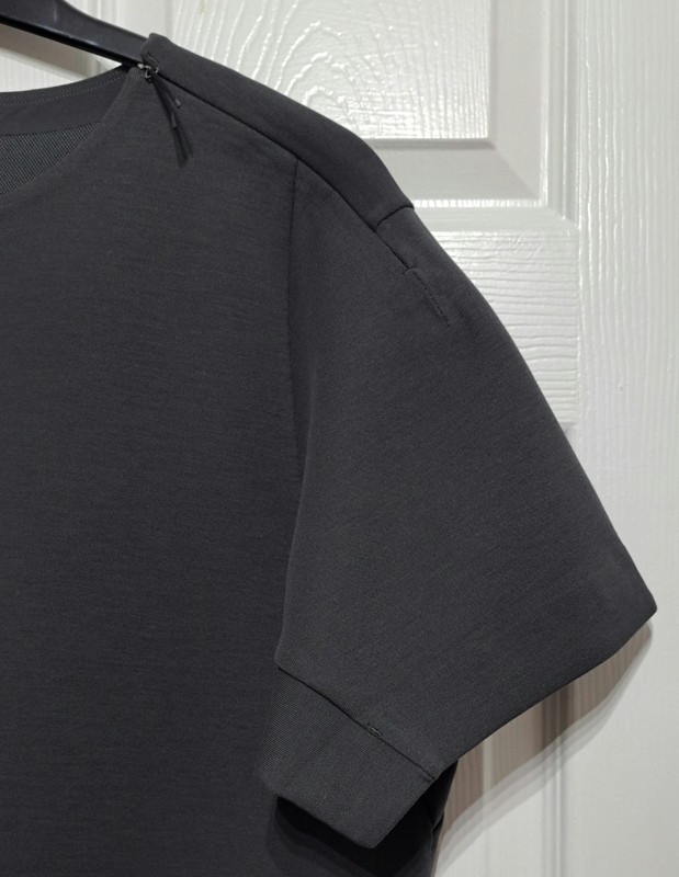 Lululemon Lab Confluence Short Sleeve Crew T-Shirt Grey Men's L P2P 22" Premium gallery
