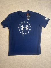 Men Under Armour Loose Tshirt 2XL