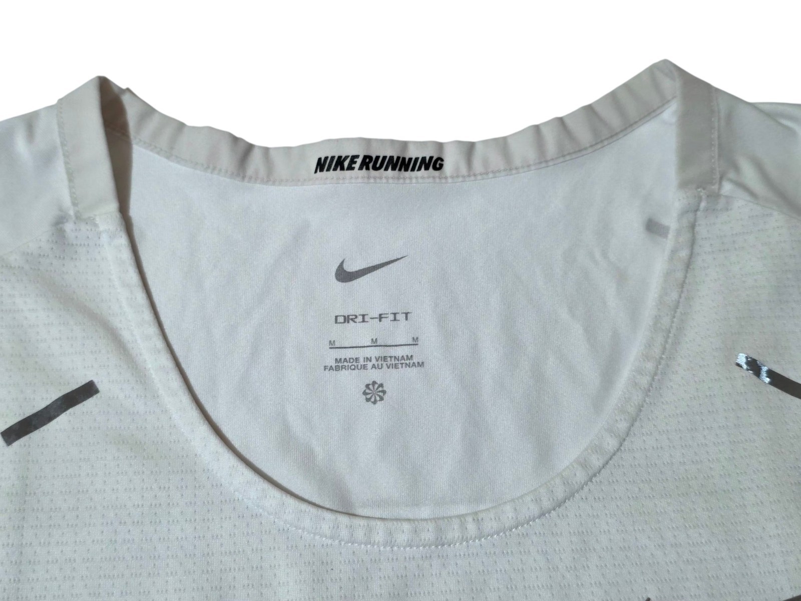 Nike Running Men’s Dri‑Fit Sleeveless Shirt White Athletic Tank Top gallery