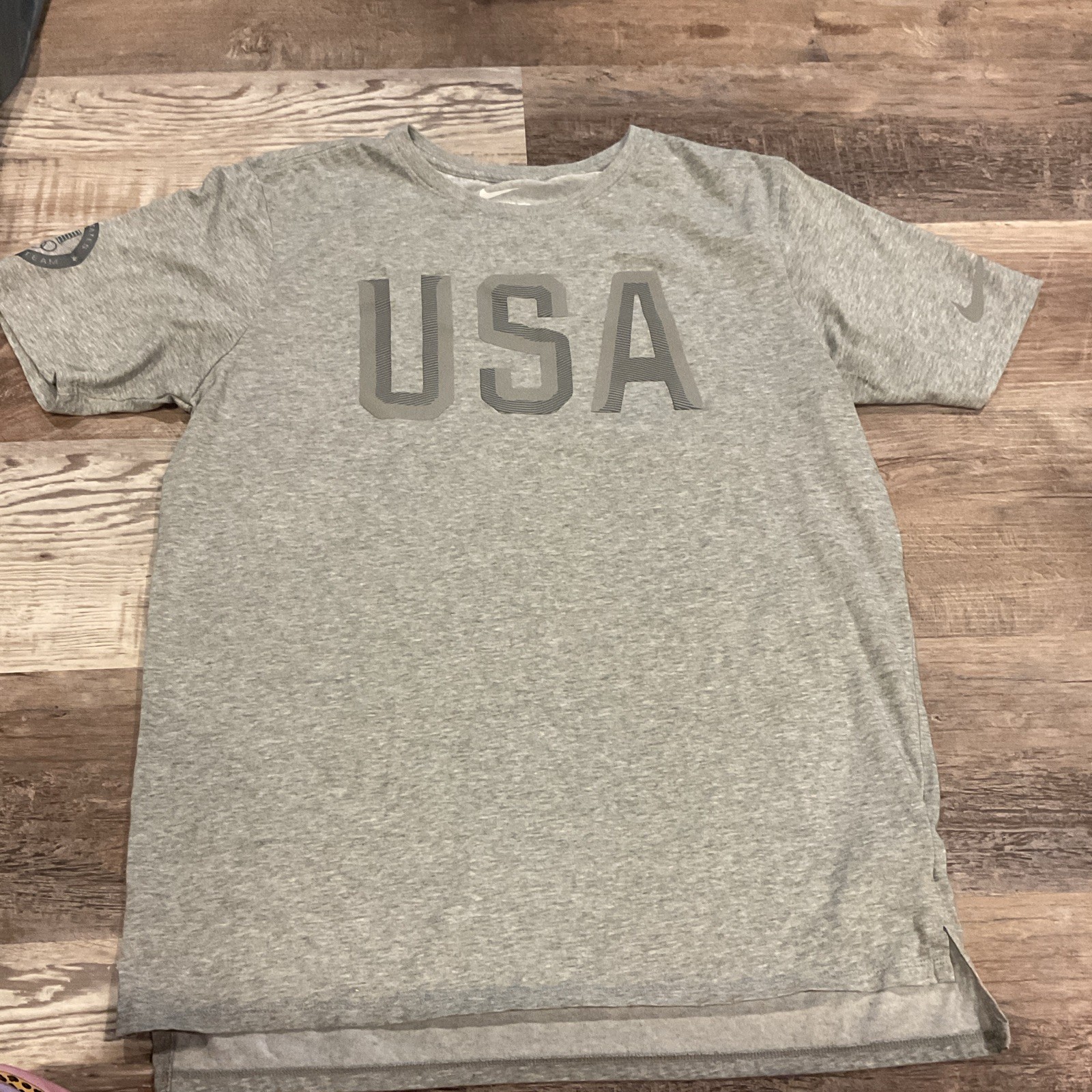 Nike Dri-FIT USA Olympic Team Graphic Tee Gray Men's M Short Sleeve Crew gallery