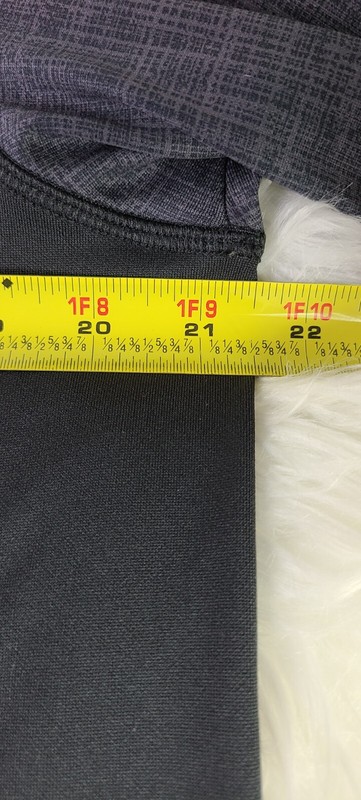 Speedo UV Blockthburn Short Sleeve shirt SZ(M) grey black gallery