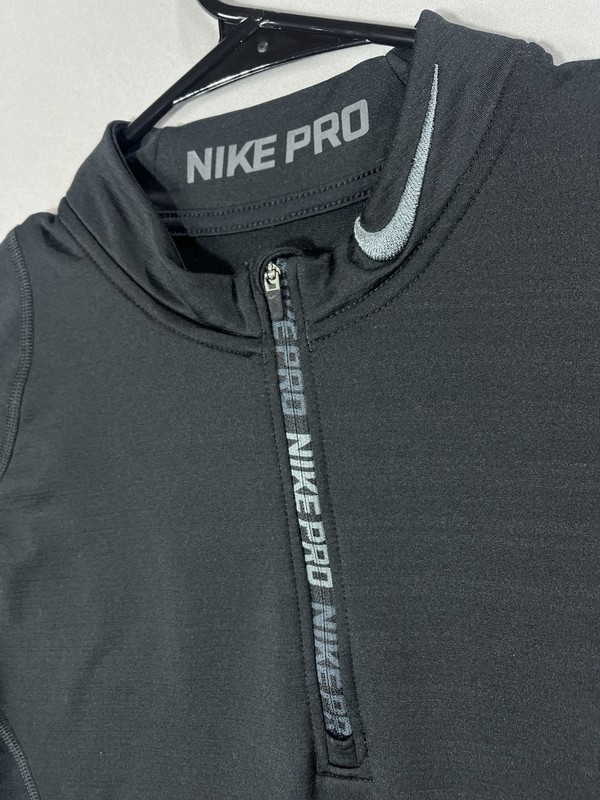 Nike Pro 1/4 Zip Pullover Shirt Mens Medium Black Fitted Hyperwarm Mid Layer gallery