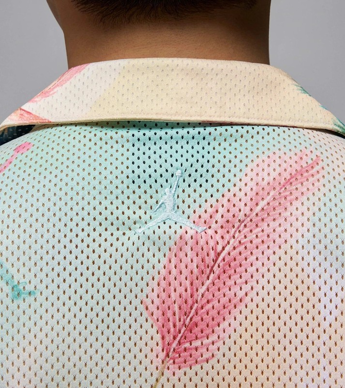 Nike Air Jordan Essentials Printed Mesh Camp Shirt IB3007-133 Men's Size M gallery