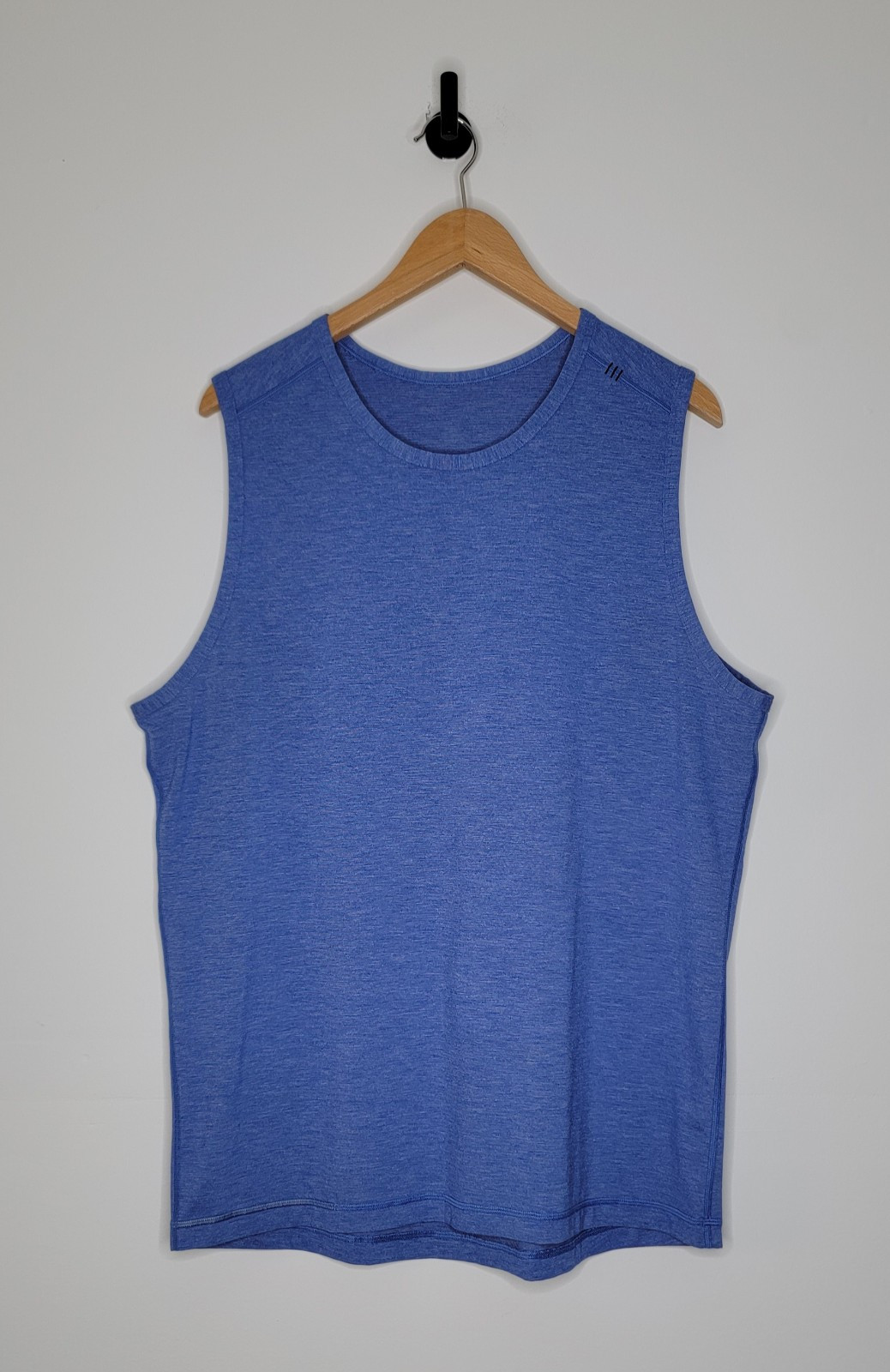 Lululemon Men's Size XL Tank Top Blue Athleisure Outdoor Sports Fitness gallery