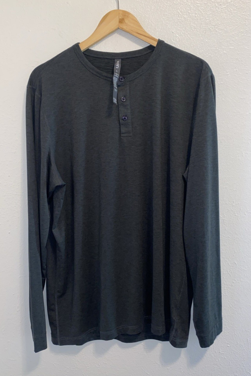 Vuori Men’s Ease Performance Long Sleeve Shirt Dark Gray Size XL V194 NWOT gallery