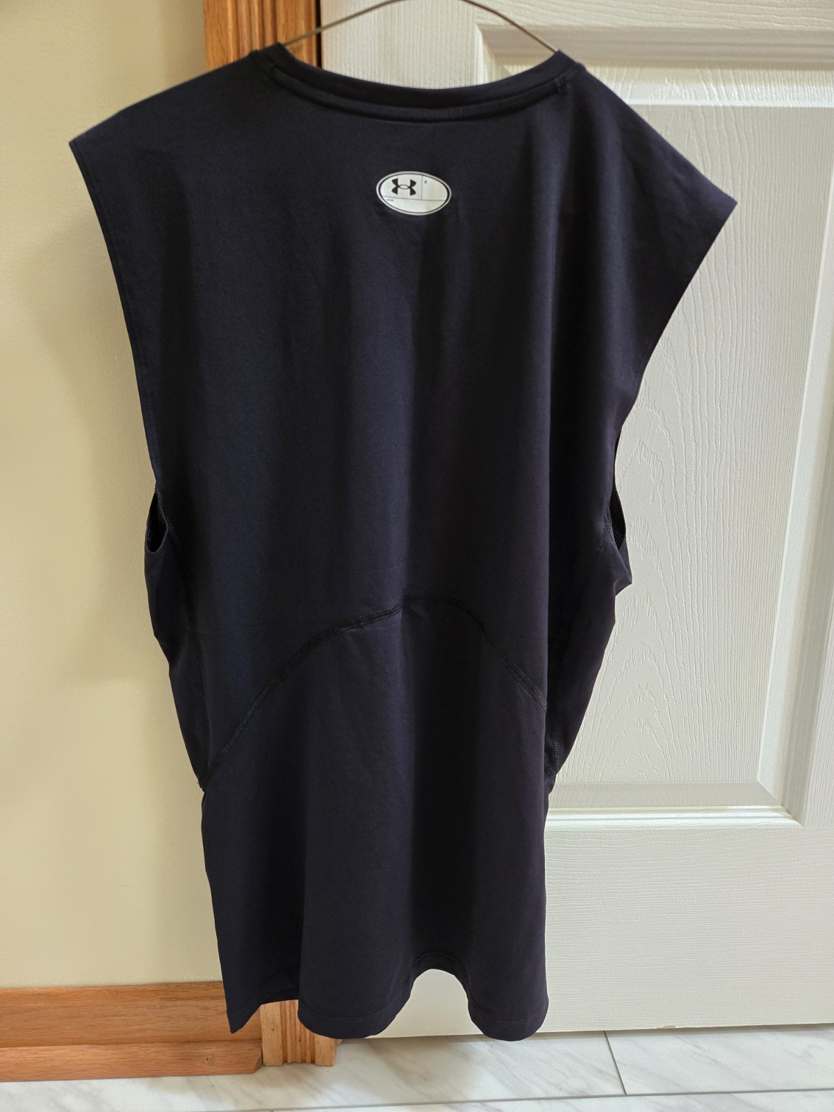 Men’s Under Armour Heat Gear Sleeveless Compression Shirt Black Sz XXL gallery