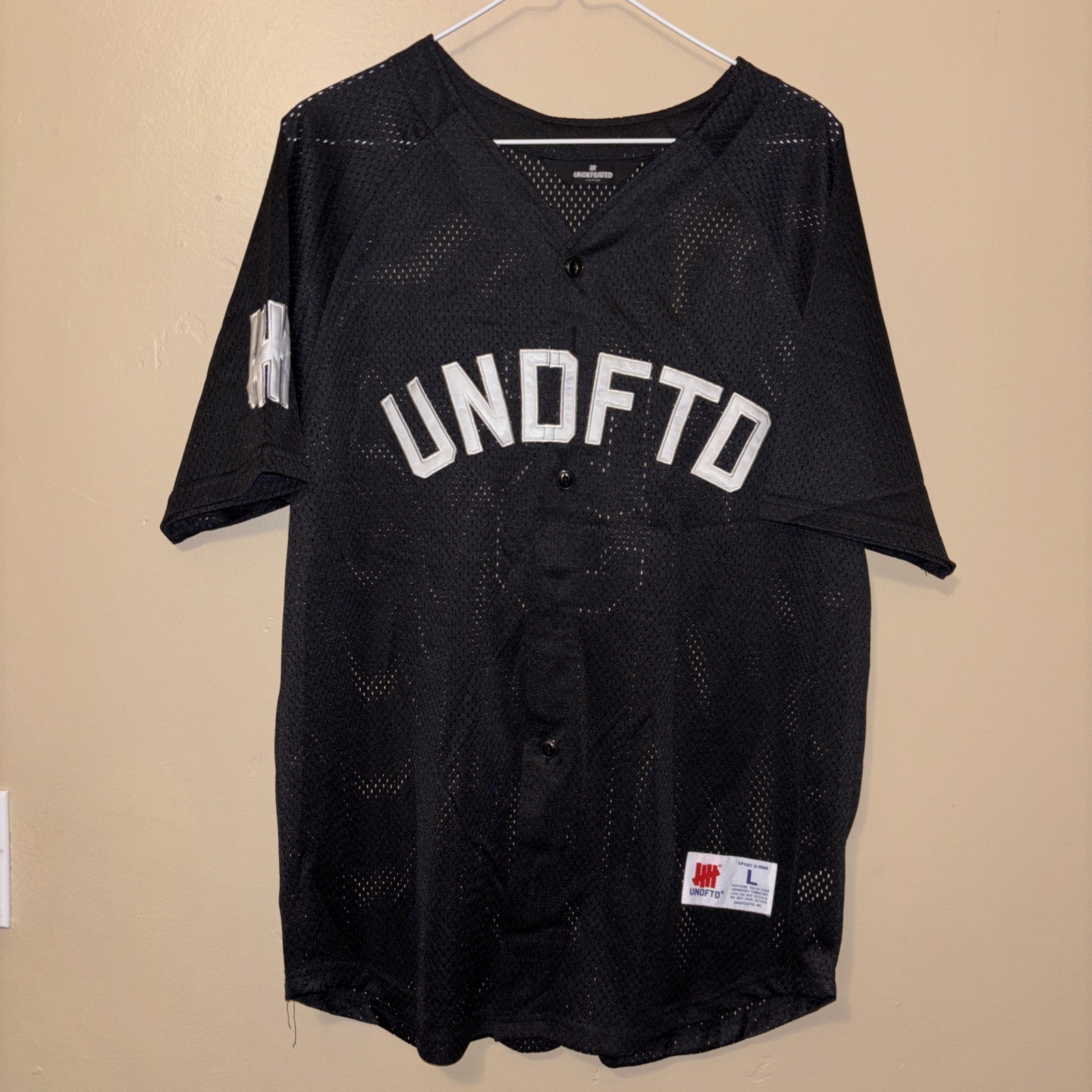 Undefeated Mesh Baseball short-sleeved jersey black Size Large Rare gallery