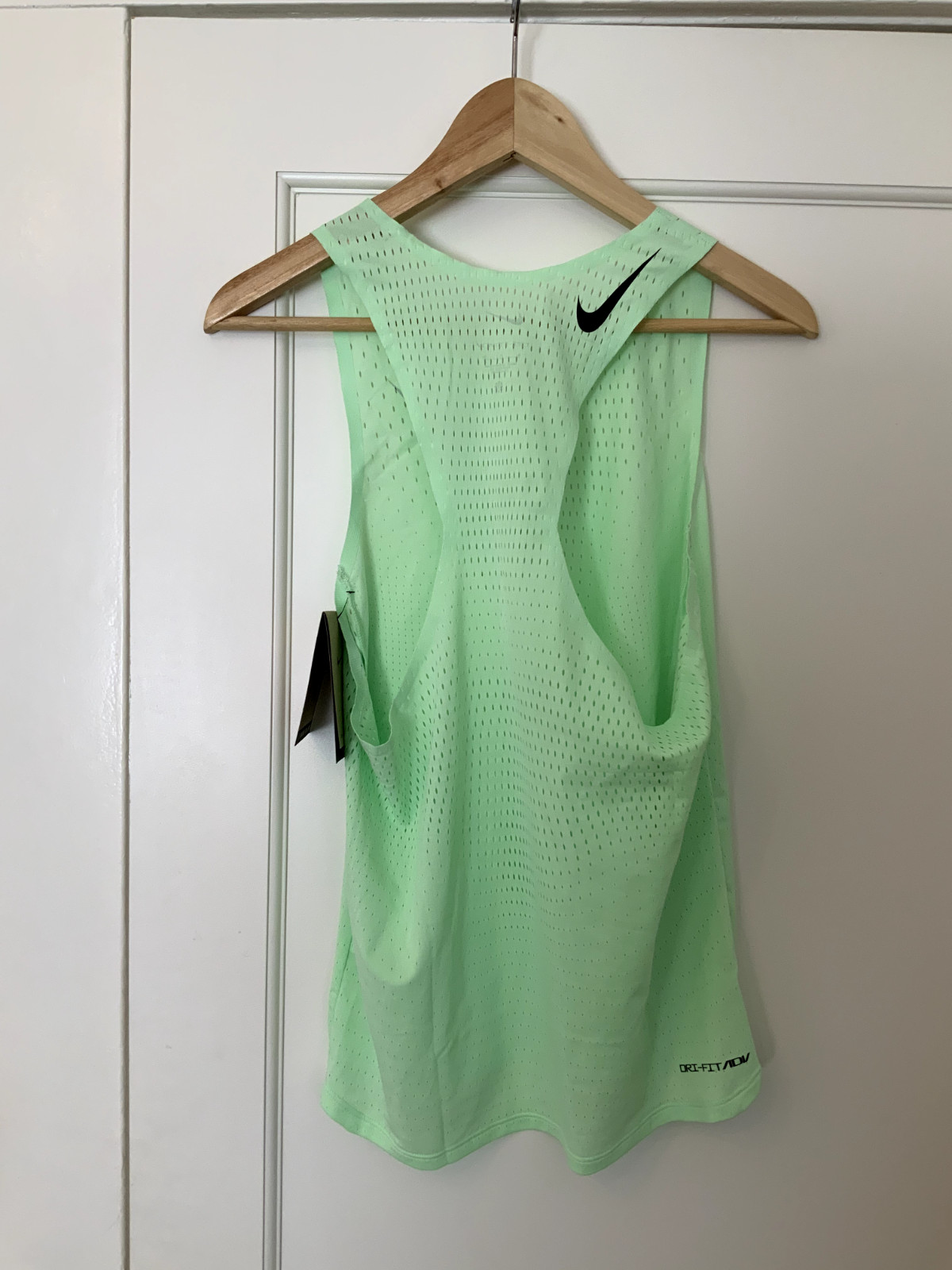 Nike AeroSwift Dri-FIT ADV Running Singlet Track Tank Vapor Green Men's Size S gallery