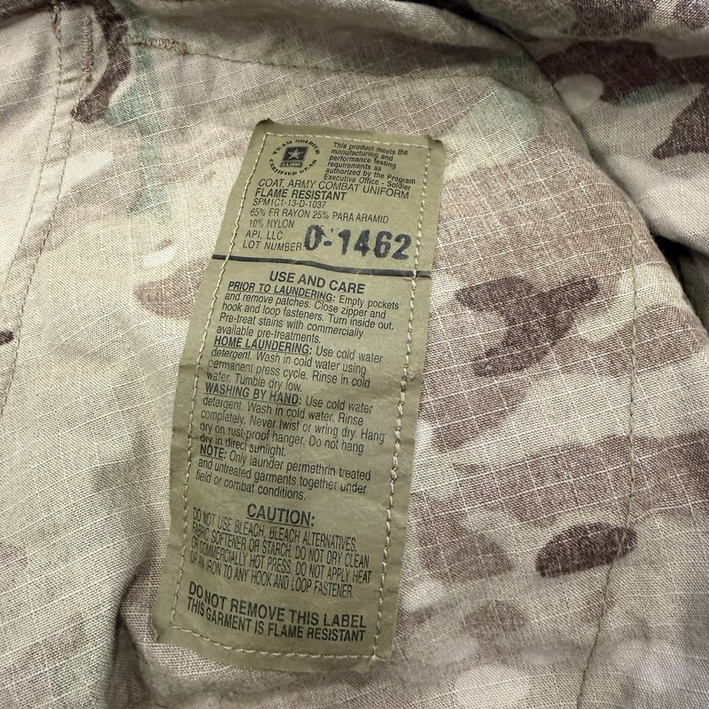 Used ARMY OCP ACU COAT Flame Resistant Combat Uniform Shirt M Regular gallery