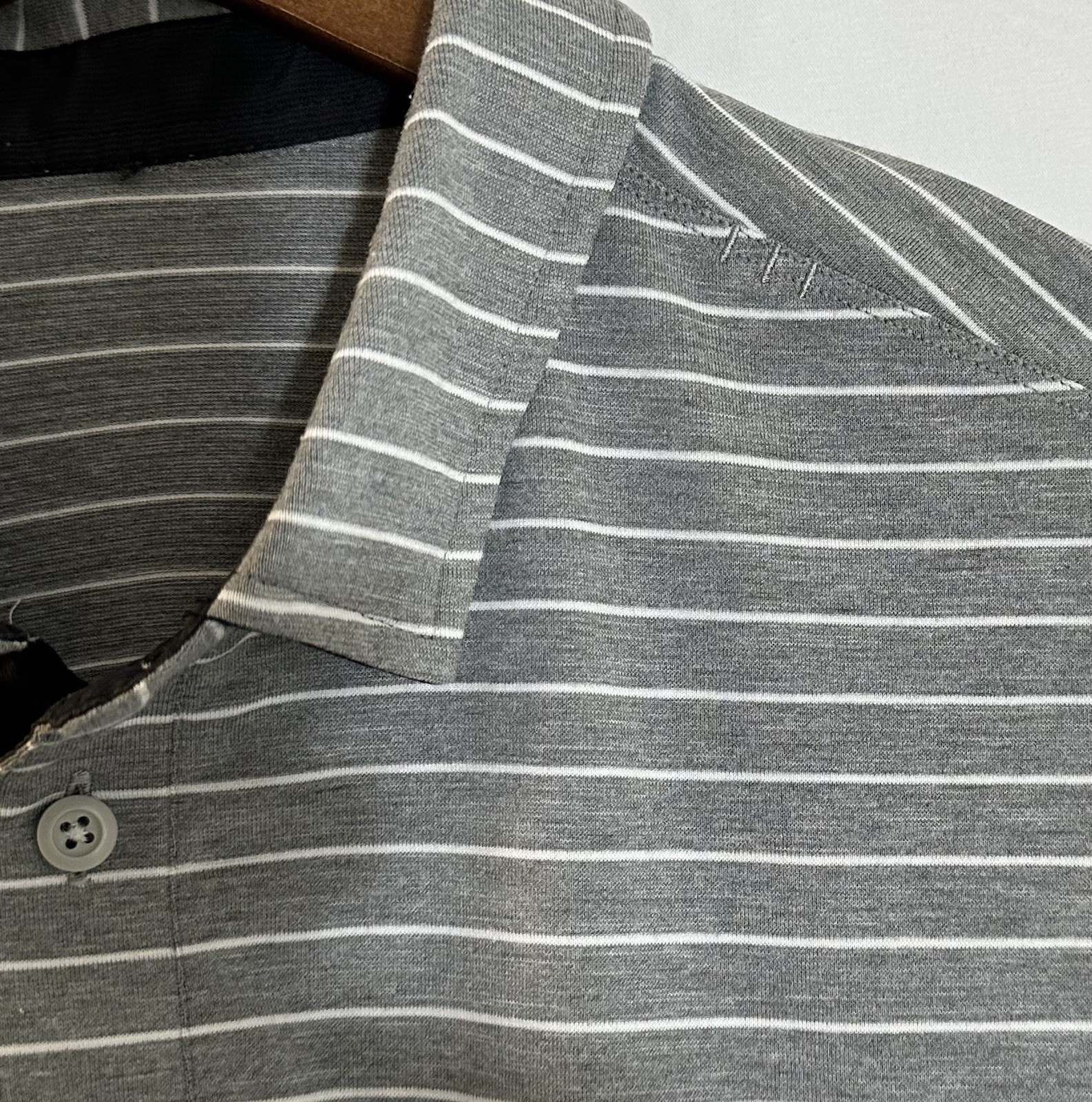 Lululemon Men's Small Gray & White Stripe Activewear Performance S/S Polo Shirt gallery
