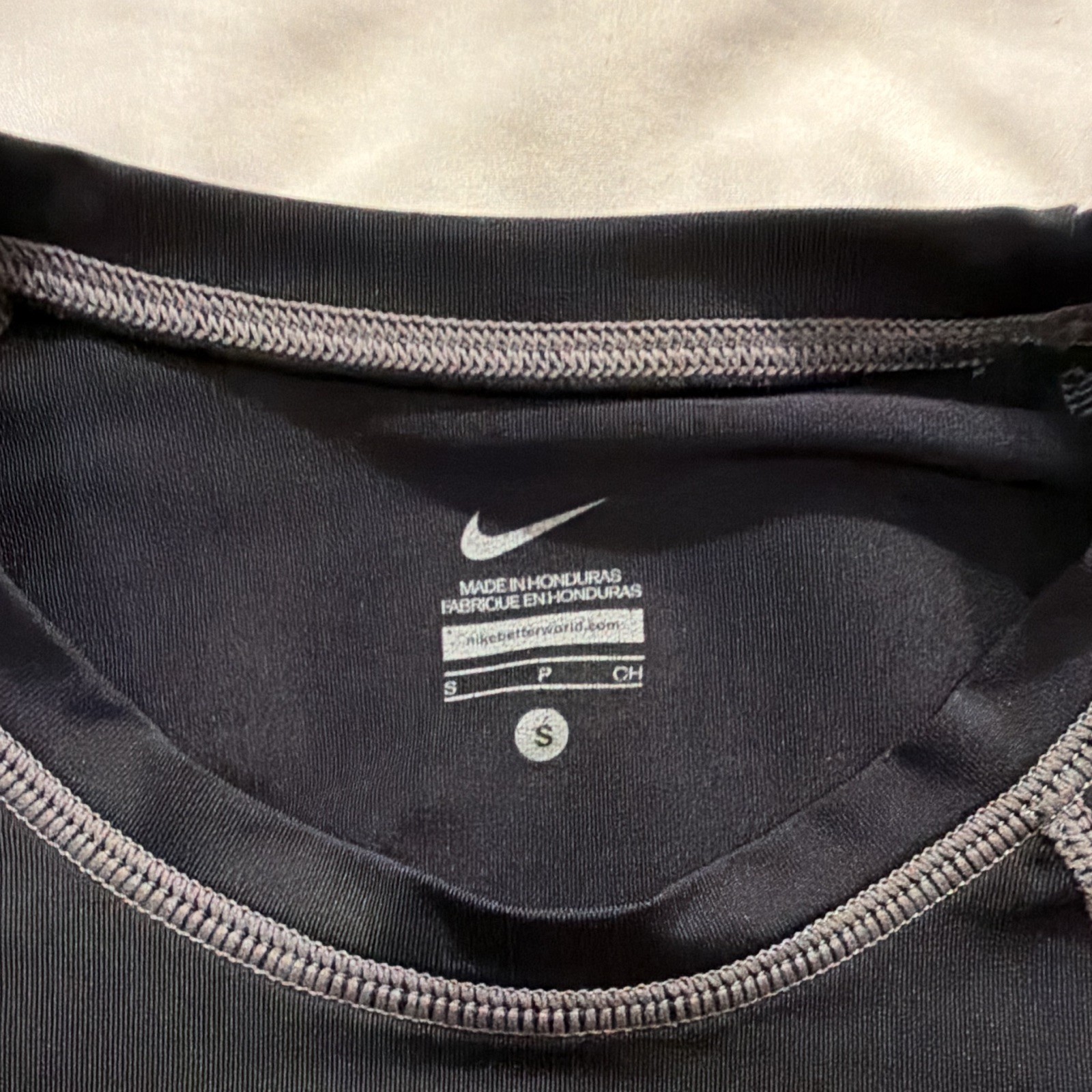 Nike Men's Black/Gray Short Sleeve Crew Neck Athletic Fit T-Shirt S gallery