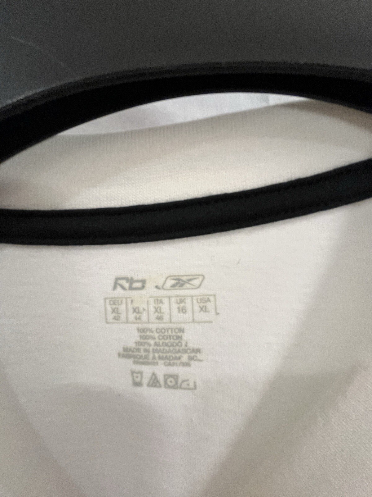 Men Reebok Moisture Management Athletic Cross Fit Shirt Size XL White NWT gallery
