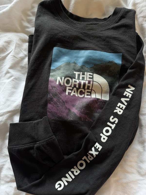 The North Face Never Stop Exploring Graphic Logo Long Sleeve Crew Neck Tee L gallery