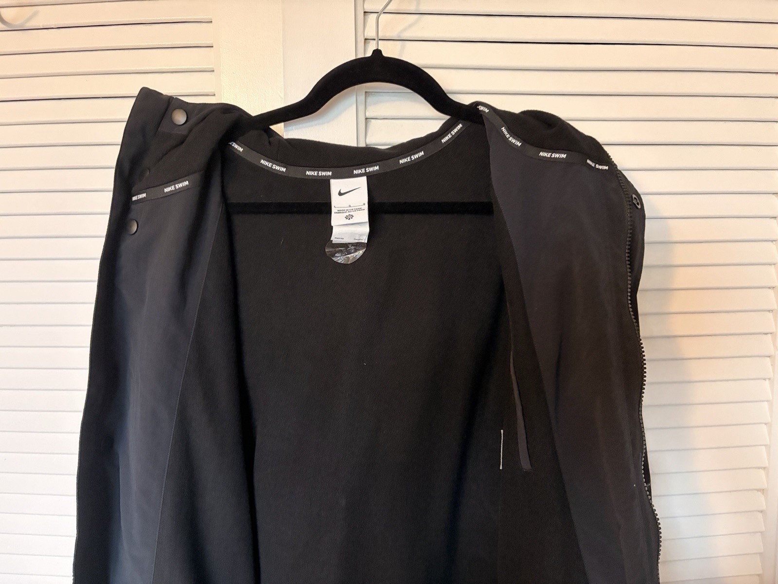 Nike Swim Parka Hooded Long Sleeve Full Zip Snap Black Men's Size L gallery