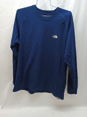The North Face Vapor Wick Long Sleeve Men’s Size Large Color Blue (Small Hole)