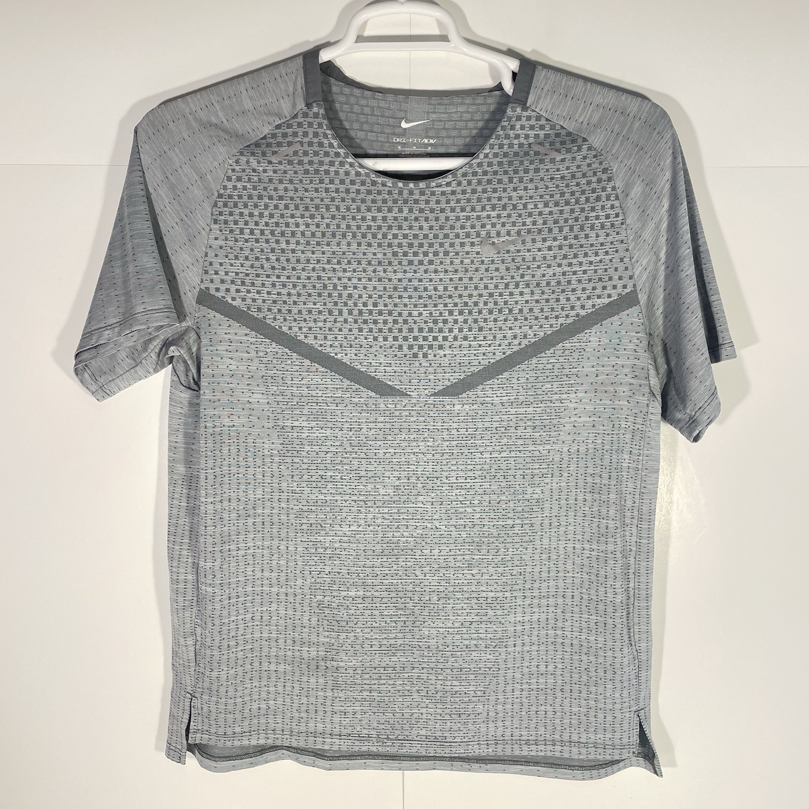 Nike Dri-FIT ADV Running Shirt Mens Medium Gray Short Sleeve Athletic DM4753-084 gallery