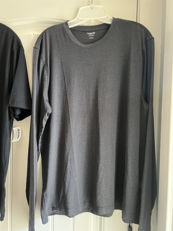 Old Navy Men's Size L Active Cloudmotion Go Dry Cool Shirts Lot Of 2 NWT gallery