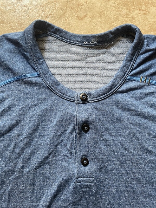 Lululemon Metal Vent Tech Long Sleeve Button Running Blue Large Sport Ball Shirt gallery