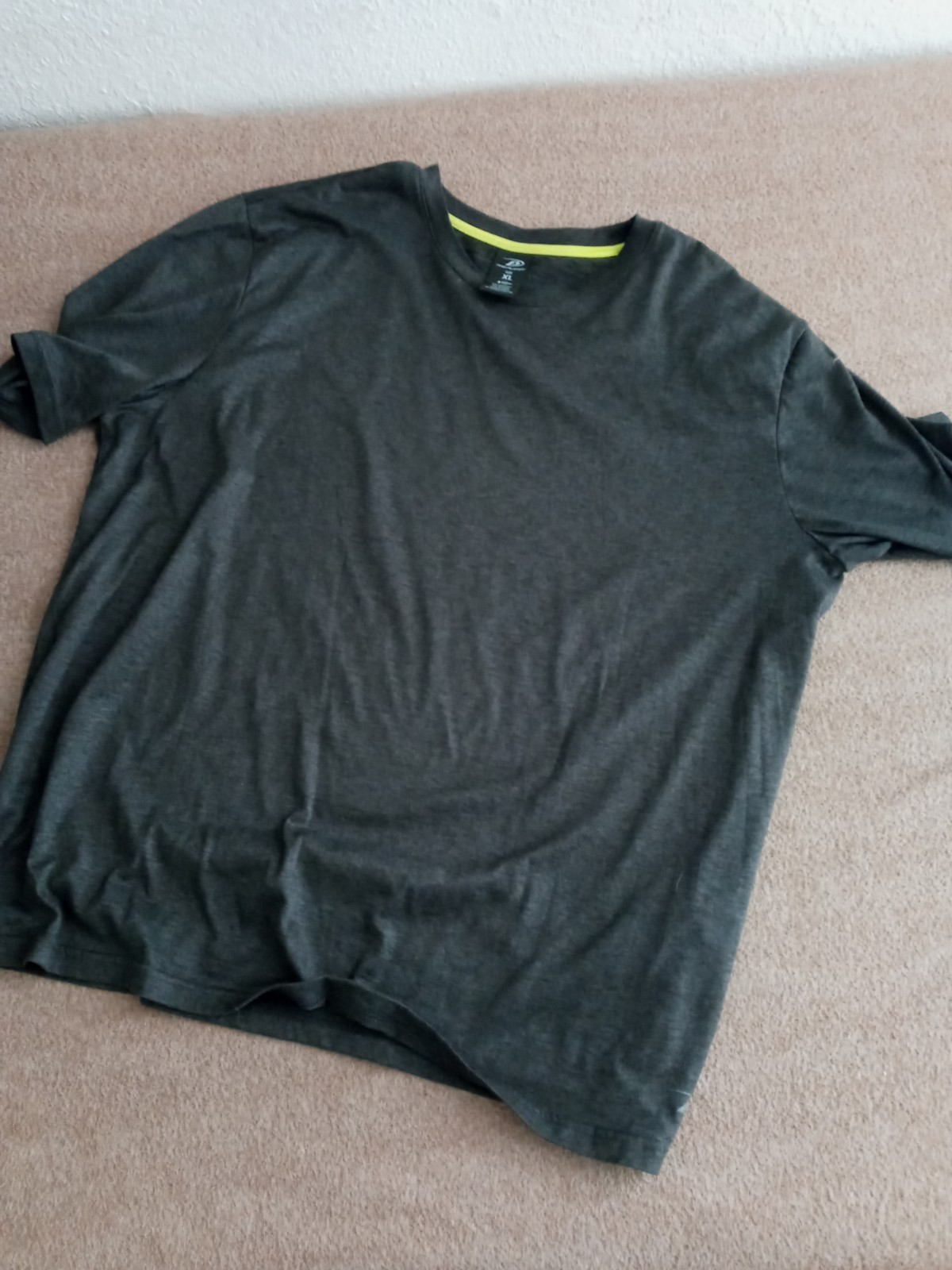 Men's Pro Player Wicking Gym Shirt Size XL gallery