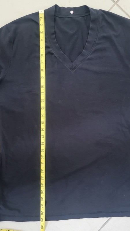 Lululemon Men's V-Neck Long Sleeve Tee XL Black Athleisure Activewear Gym Essent gallery
