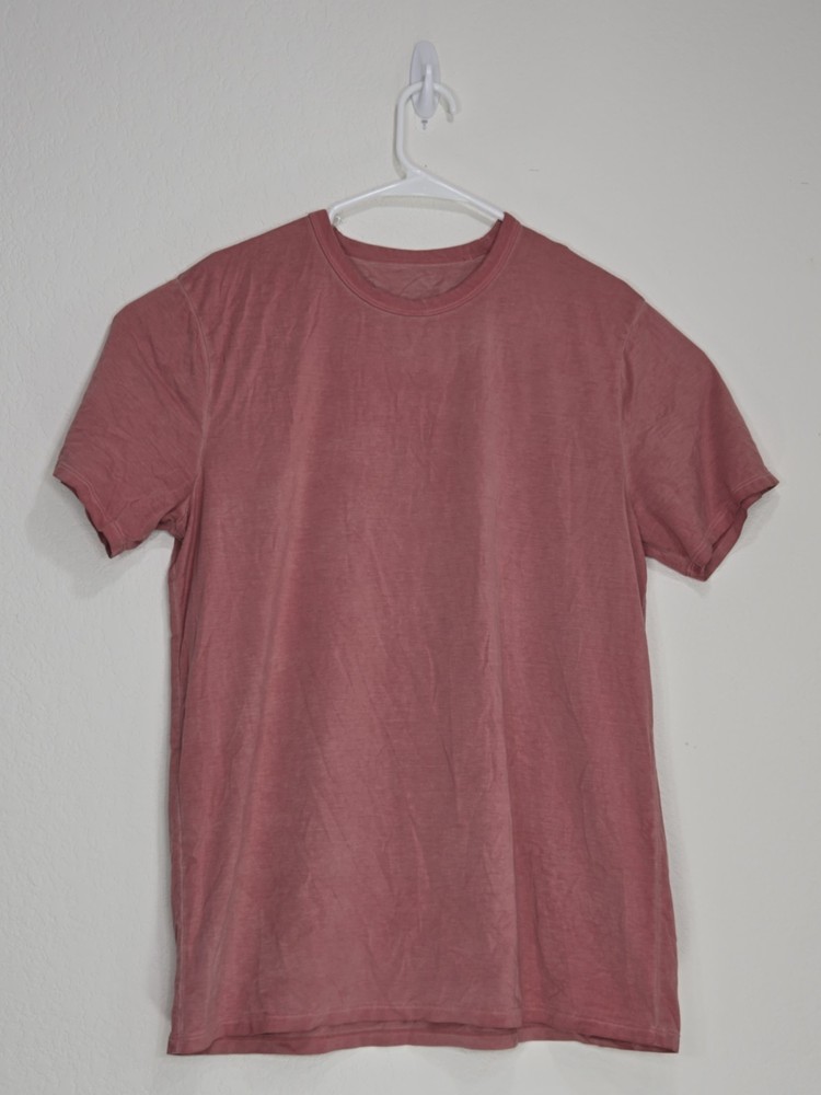 Lululemon 5 Year Basic T-Shirt Pink Salmon Color Size L/XL Mens