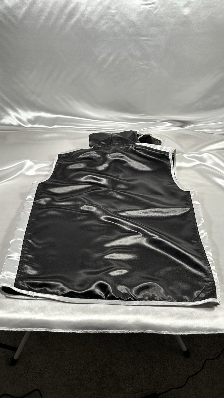 TITLE BOXING SATIN SHINY GLANZ ZIPPER VEST Size M MENS BLACK & WHITE COLORS NEW gallery